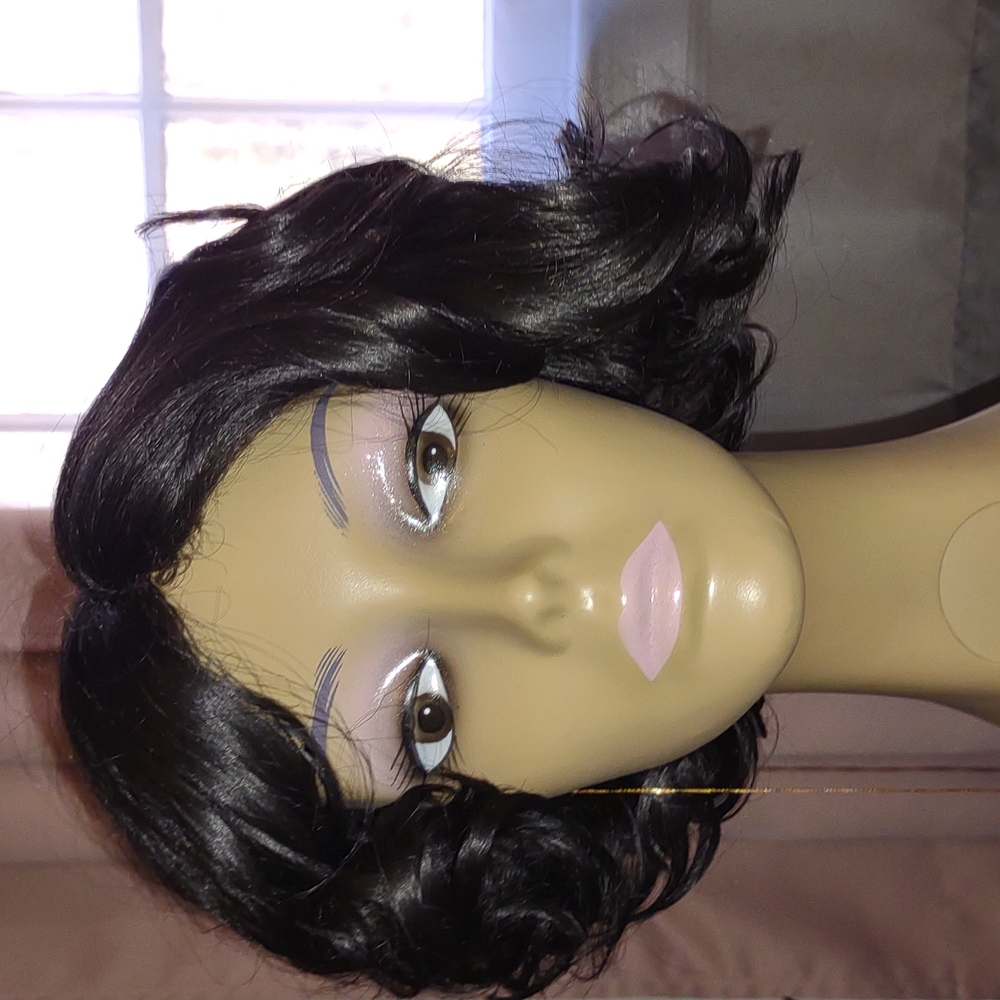 Nina wig